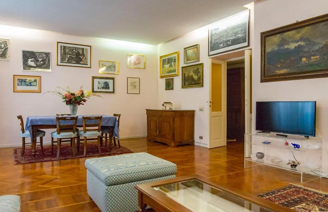 Luxury Art Atelier Apartment-1